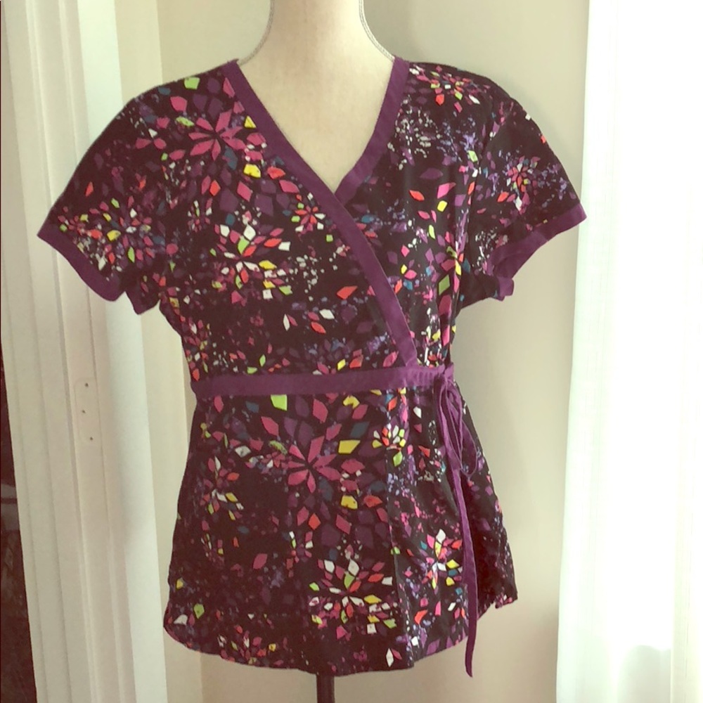 Scrub top